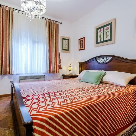 公寓 žanina 扎达尔
